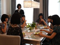 「YOKOHAMA」場面写真