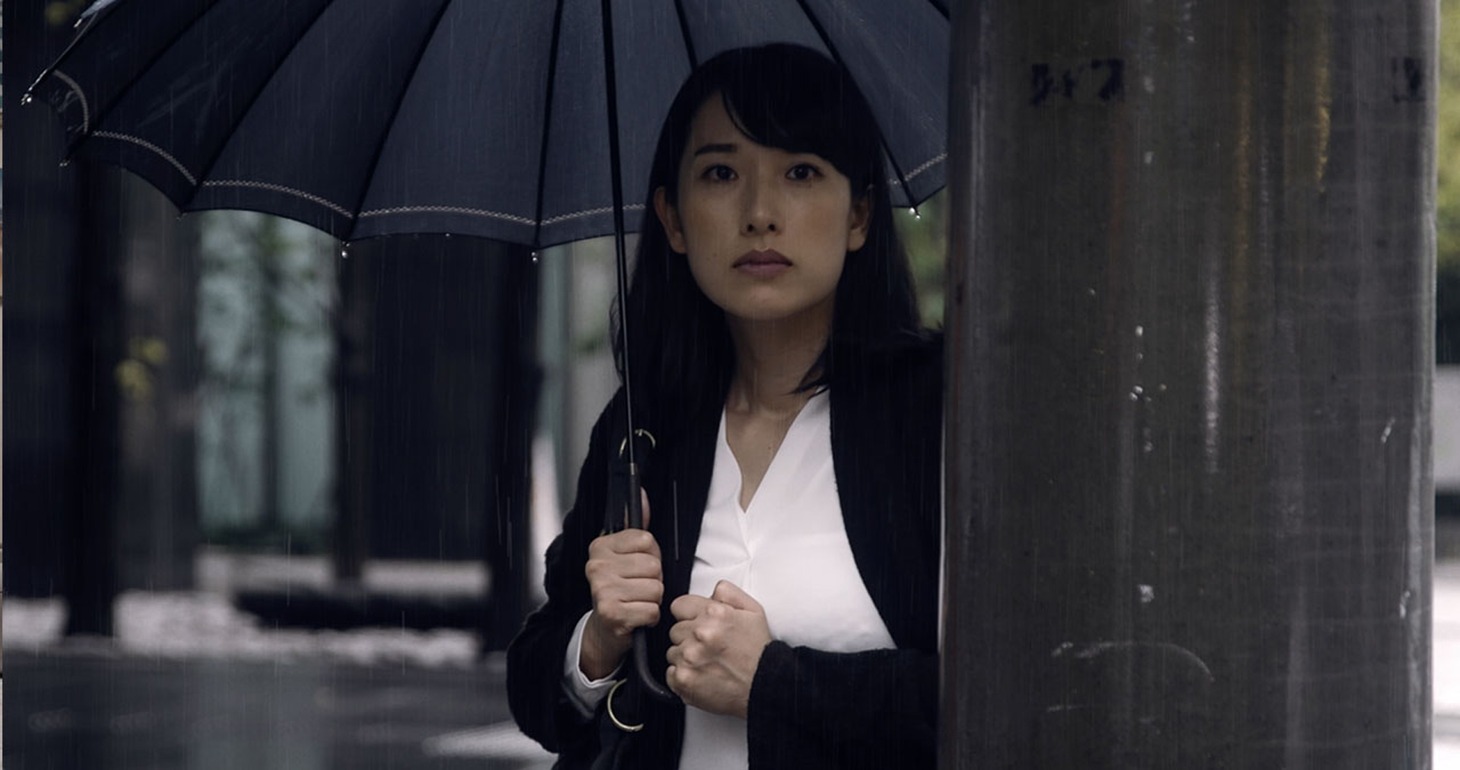 「静かに燃えて」場面写真