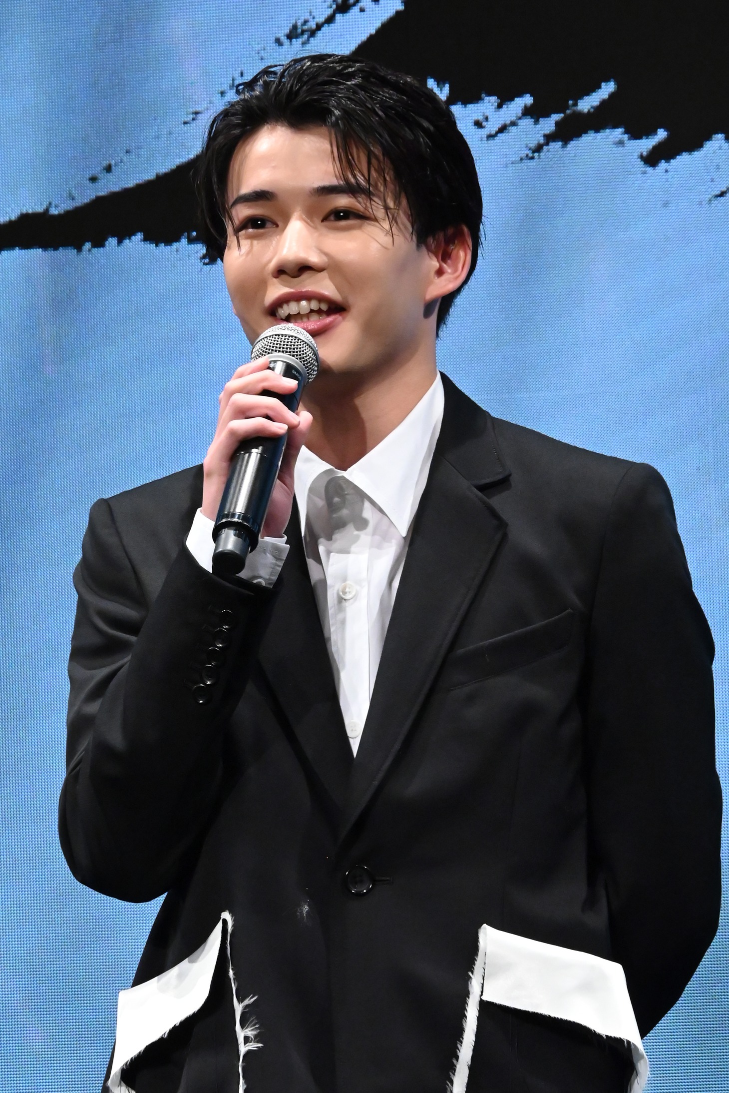 長尾謙杜