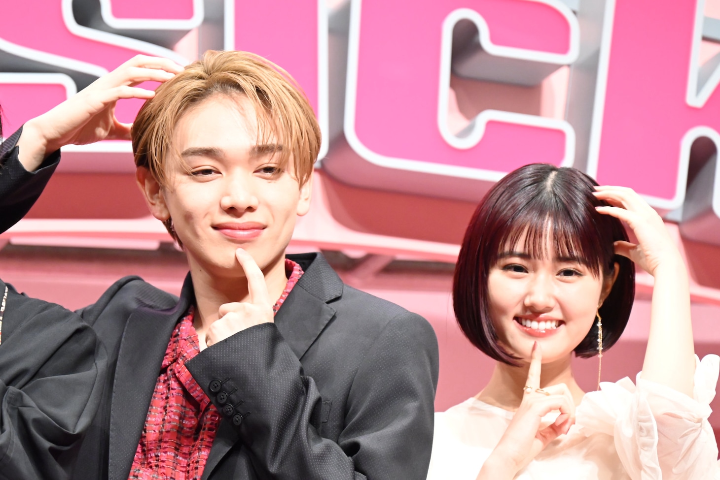 映画「恋わずらいのエリー」バレンタイン♡スペシャルイベントに出席した宮世琉弥（左）と原菜乃華（右）。