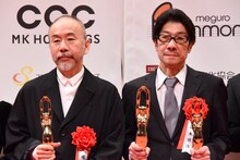 左から塚本晋也、阪本順治。