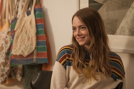 「THE CURSE／ザ・カース」より、エマ・ストーン演じるホイットニー・シーゲル。