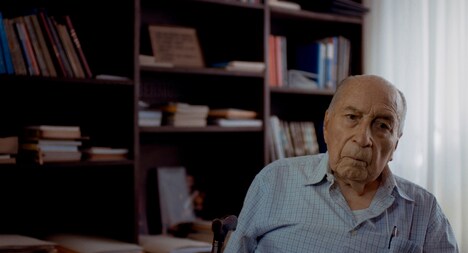 「革命する大地」場面写真