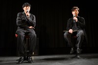 左から藤井道人、SYO。