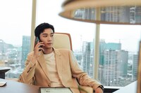 中国ドラマ「2回目のロマンスはままならない！」より、ワン・ズーチー（王子奇）演じるシン・チー。