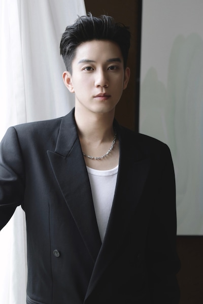 ワン・ズーチー（王子奇）