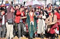 「仮面ライダーガッチャード」第22話の場面写真。