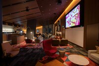 109シネマズプレミアム新宿のラウンジ。