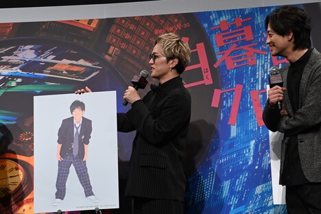 左から神山智洋、竹財輝之助。