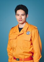 水上恒司演じる園部優吾。