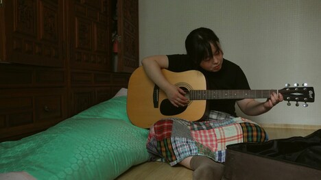 「成功したオタク」新場面写真