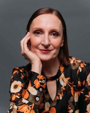 ノラ・トゥーミー