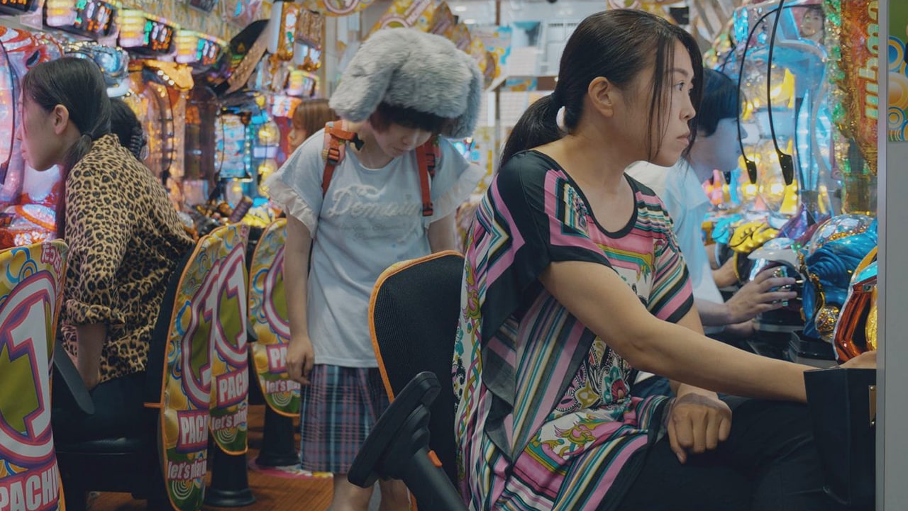 デリヘルで出会った女性と逃亡、上西雄大の新作映画「うさぎのおやこ」予告編