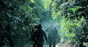「夜明けへの道」場面写真