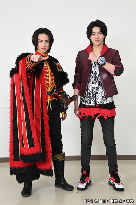 左から酒井大成、井内悠陽。