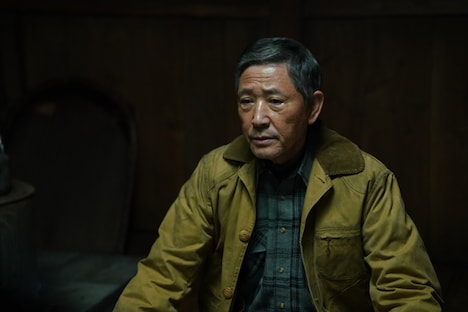 「プロミスト・ランド」より、小林薫演じる下山。