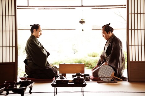 「碁盤斬り」場面写真