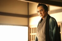 「碁盤斬り」場面写真