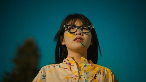 「日日芸術」場面写真