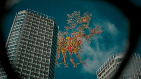 「日日芸術」場面写真