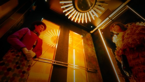 「日日芸術」場面写真