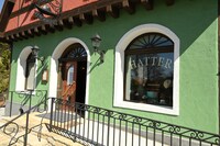 「ハッター帽子店」