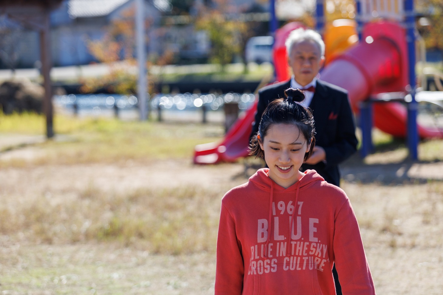「祝日」場面写真
