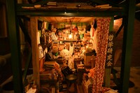 「ジブリの大倉庫」内の「哲学研究会部室」。