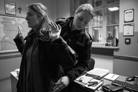 「人間の境界」場面写真