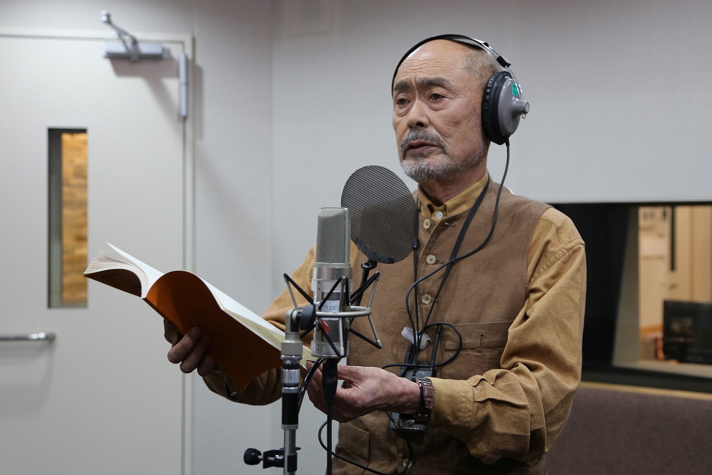 伊武雅刀 (c)BSテレ東
