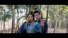 中国ドラマ「美人骨～前編：周生如故～」より、左からバイ・ルー（白鹿）演じる漼時宜（ツイ・シーイー）、アレン・レン（任嘉倫）演じる周生辰（ジョウション・チェン）。