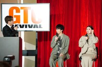 左から山崎裕太、日向亘、八木莉可子。