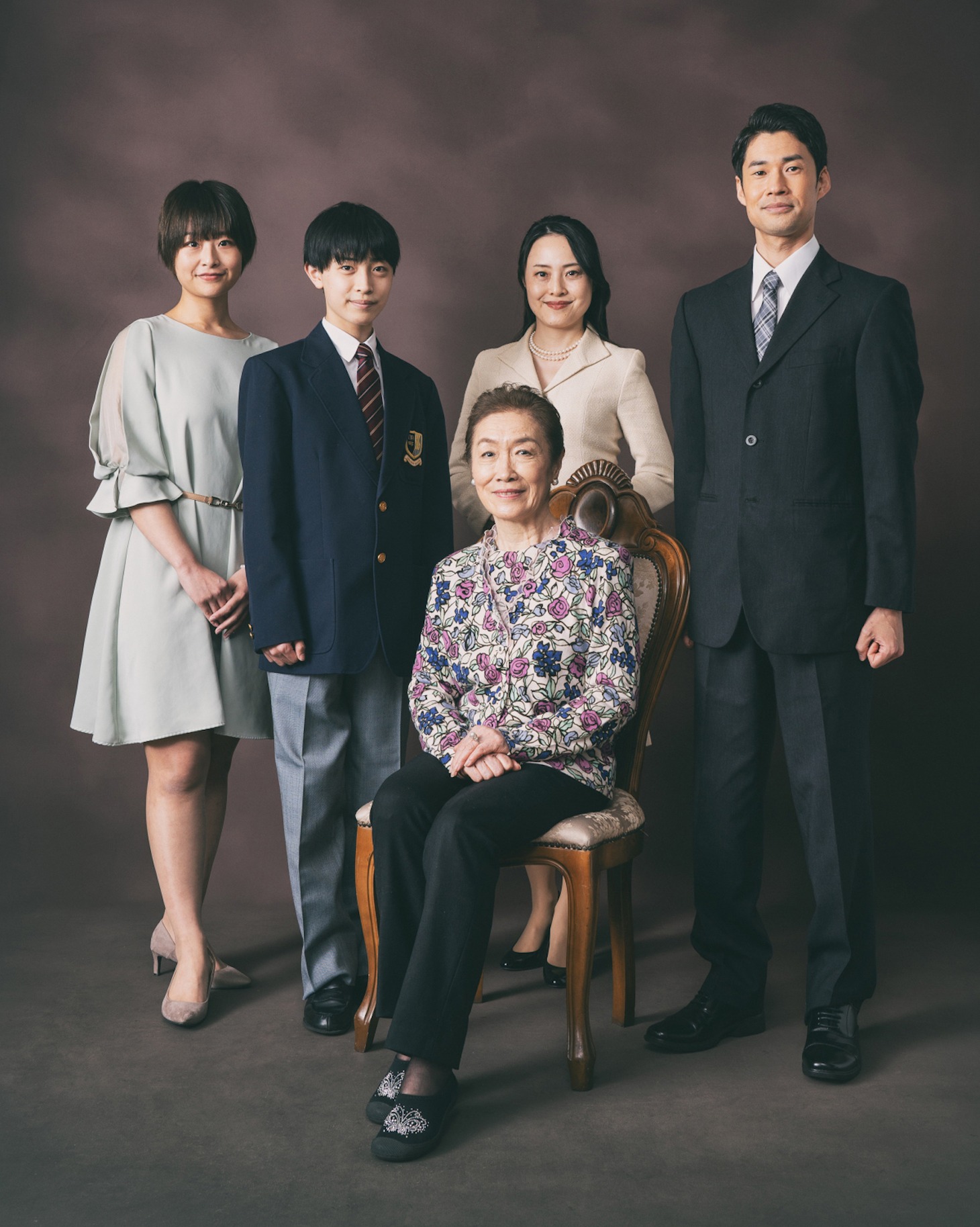 「此処だけの話」場面写真
