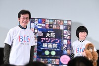 左からウェイ・ダーション（魏徳聖）、フェイフェイ・チェン（鄭又菲）。
