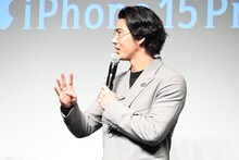 4つの“ワクワク”について話す賀来賢人。