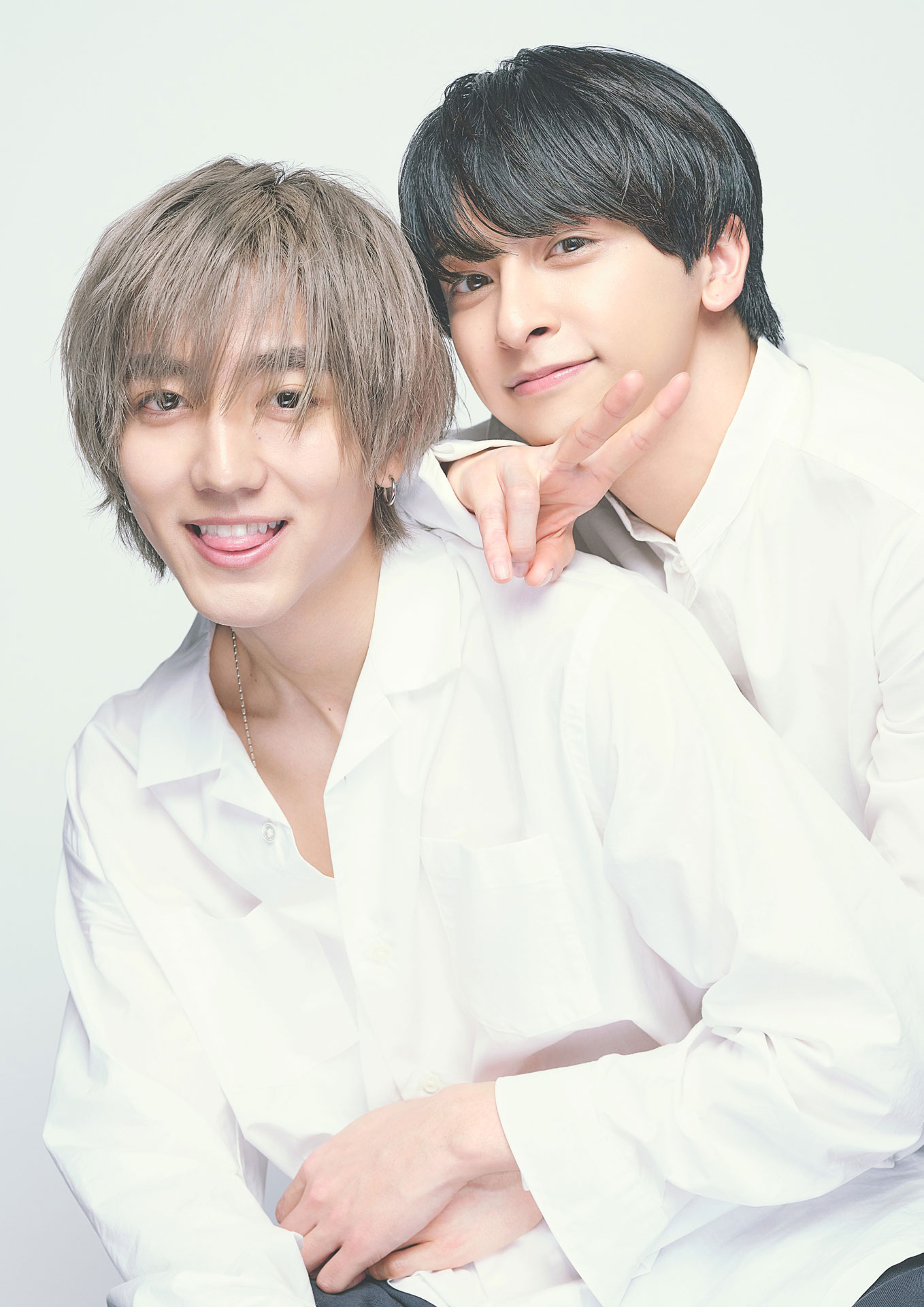 左から駒木根葵汰、新原泰佑。