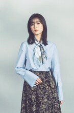 西島麻衣役の生田絵梨花。