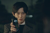 淵上多聞役の本郷奏多。