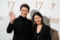 Youth Ambassadorを務めた宮沢氷魚（左）と、彼とともにプレゼンターを務めた玄理。