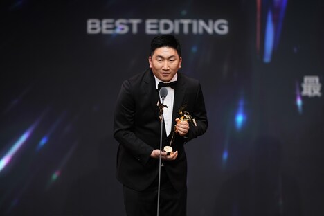 「12.12: The Day（英題）」で編集賞に輝いたキム・サンボム。