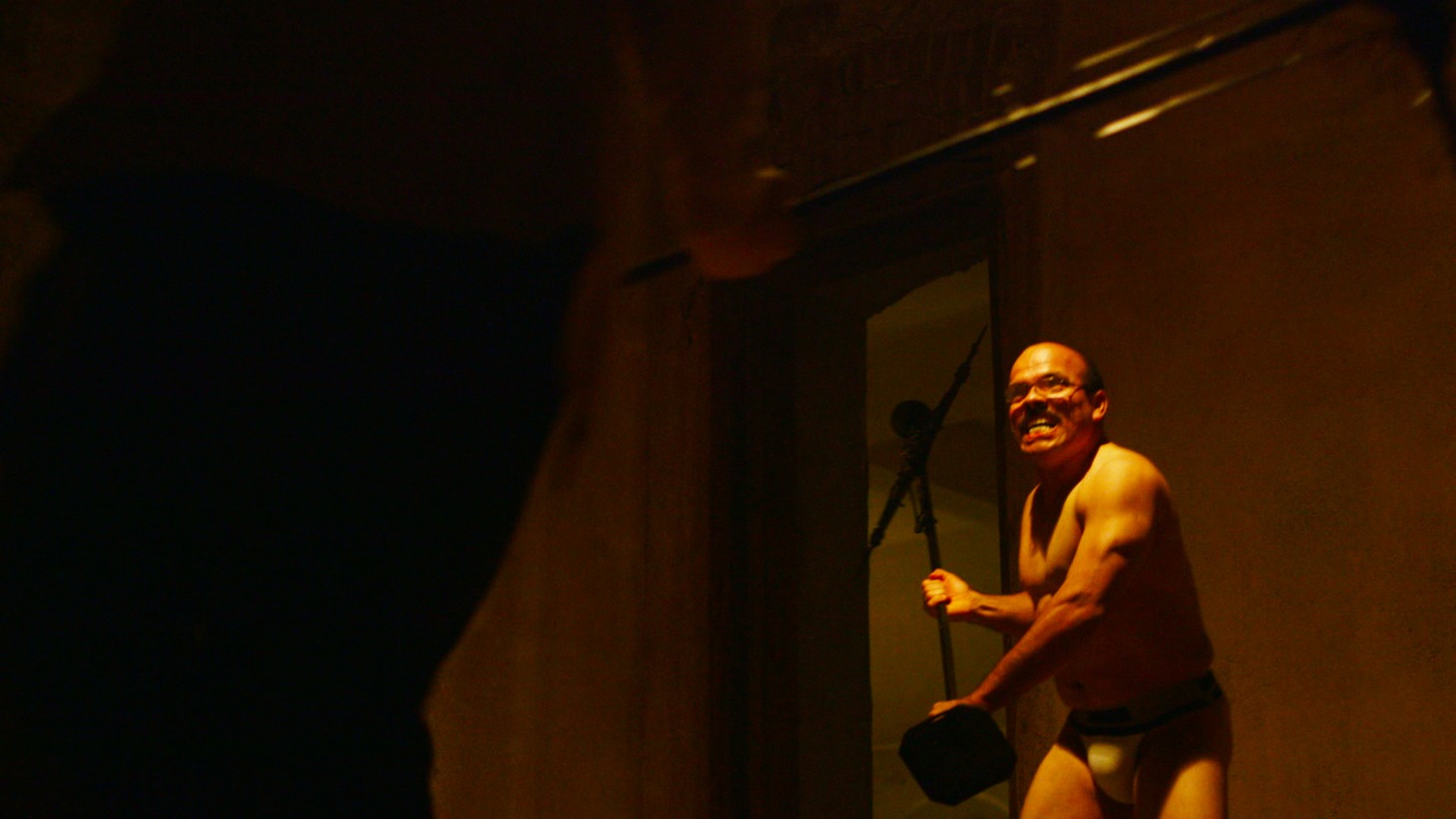 「キック・ミー 怒りのカンザス」場面写真