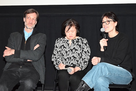 セバスチャン・ローデンバック（左）とキアラ・マルタ（右）。