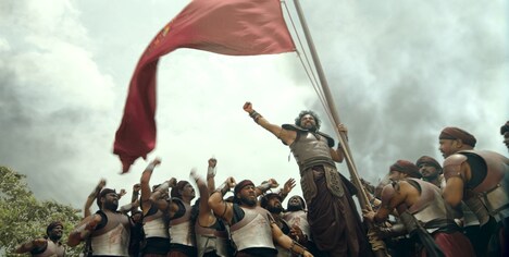 インド映画「PS1 黄金の河」新場面写真