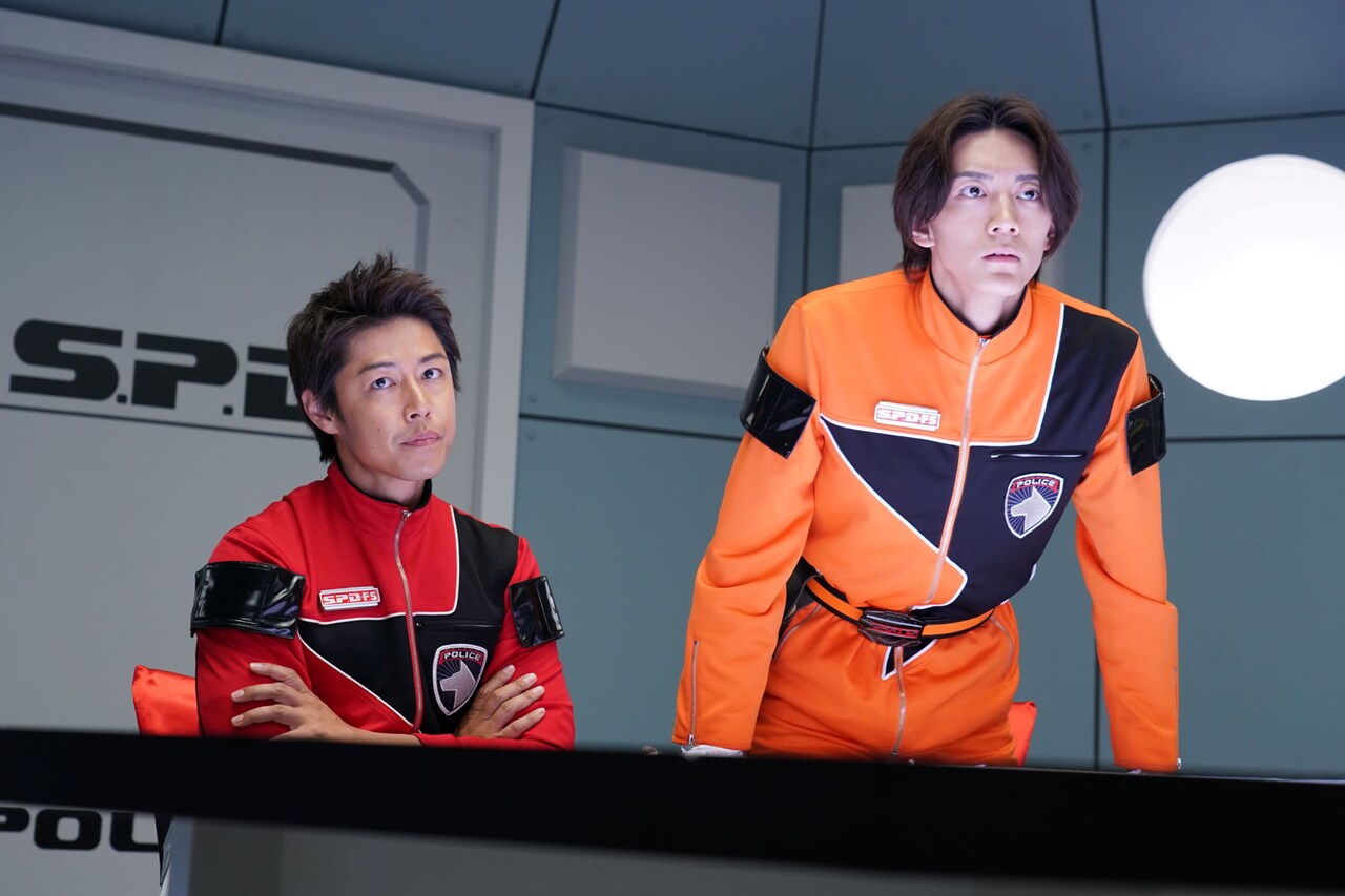 長妻怜央セット デカレンジャー20th」で7ORDER長妻怜央が変身、アンジュルム川村