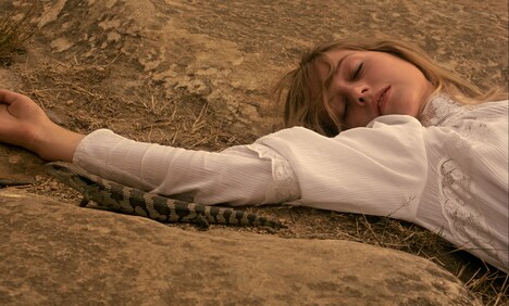 「ピクニック at ハンギング・ロック 4Kレストア版」場面写真