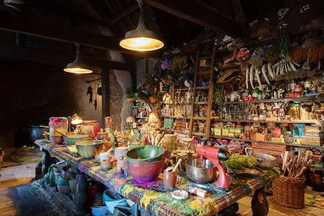 「魔女の谷」にある「魔女の家」内部。