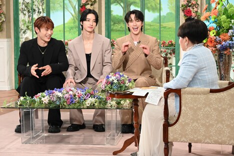 「徹子の部屋」に出演したJO1の與那城奨、佐藤景瑚、河野純喜。