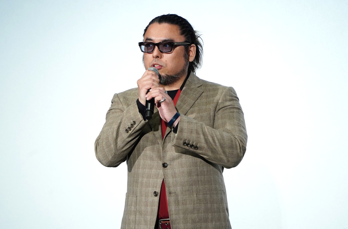 黒川智之