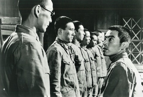 「真空地帯」場面写真