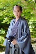 京本大我演じる古沢右京之介。